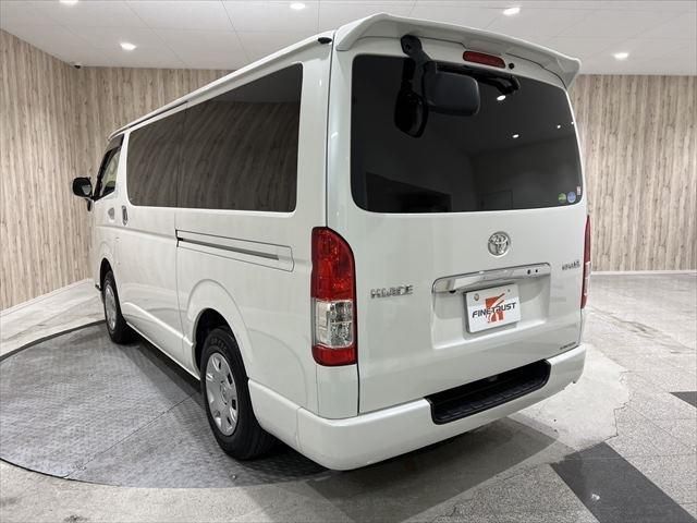 Toyota HIACE VAN 2019-07 182097-6