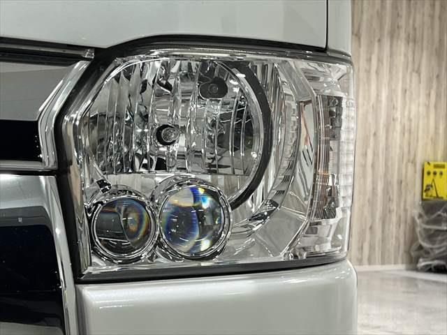 Toyota HIACE VAN 2019-07 182097-9