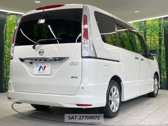 Nissan SERENA 2011-01 324878-18
