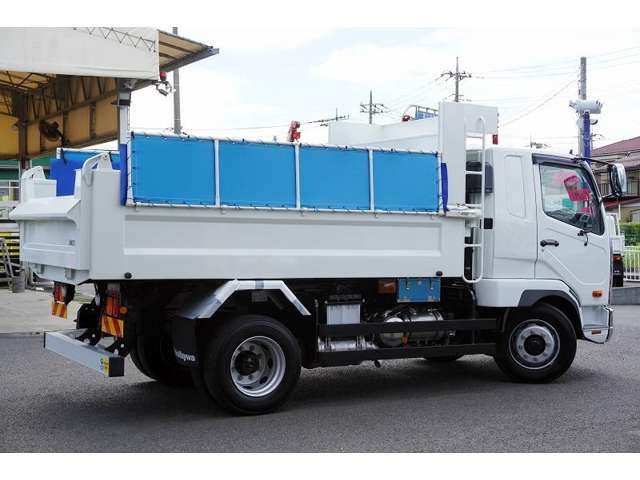 MITSUBISHI FUSO Fighter 2023-04 11483-7