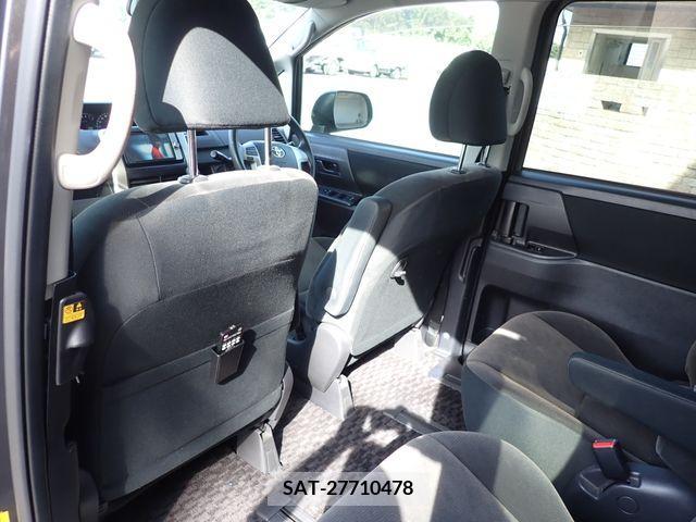 Toyota VOXY 2011-12 349615-11