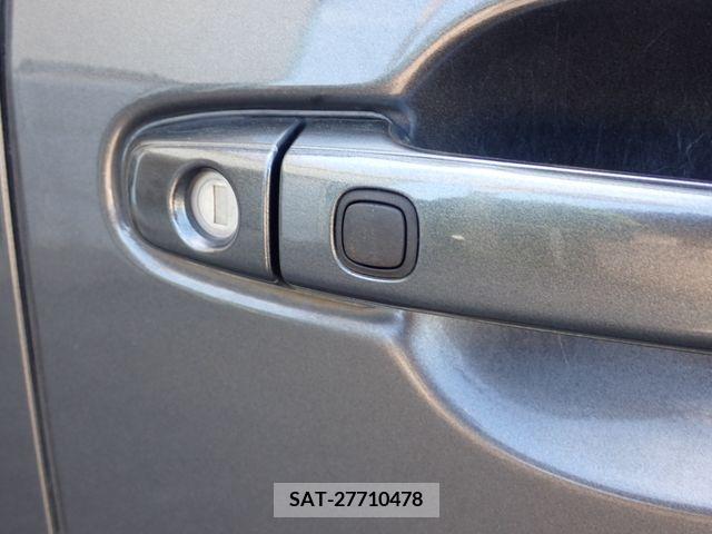 Toyota VOXY 2011-12 349615-26