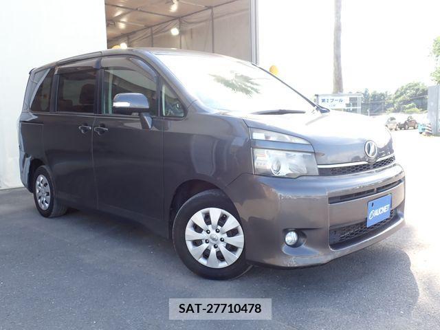 Toyota VOXY 2011-12 349615-0