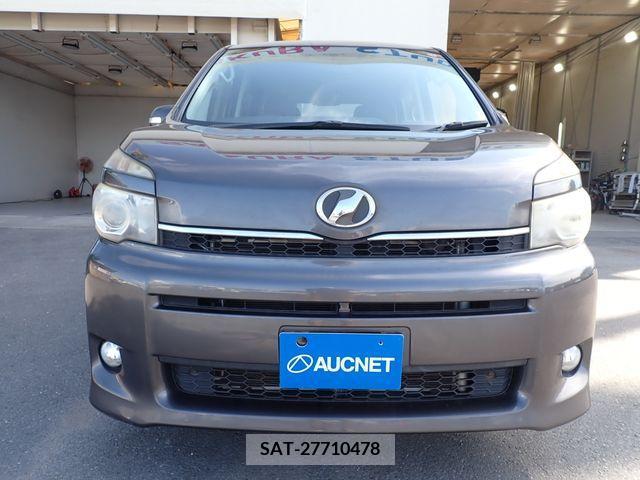 Toyota VOXY 2011-12 349615-3