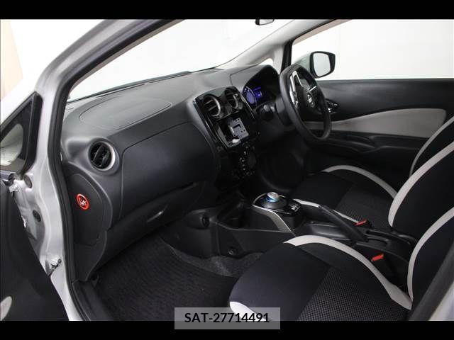 Nissan NOTE 2018-10 279963-1