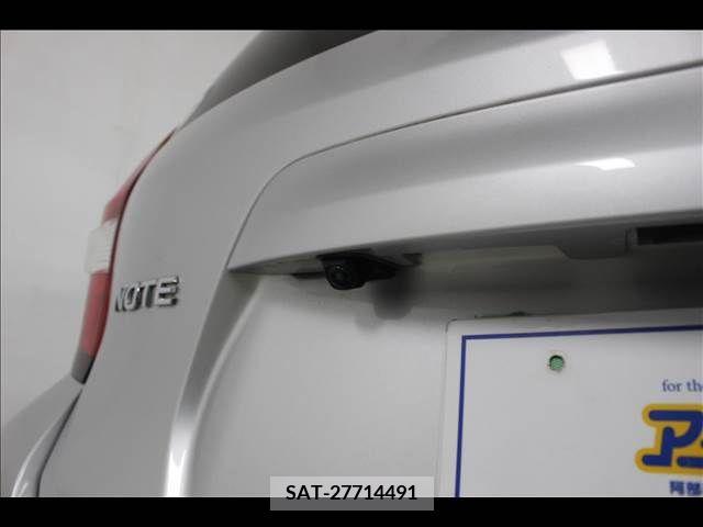 Nissan NOTE 2018-10 279963-7