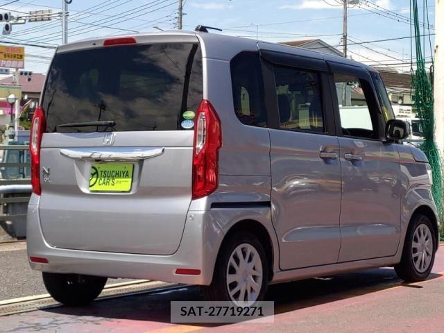Honda N BOX 2019-04 307044-1