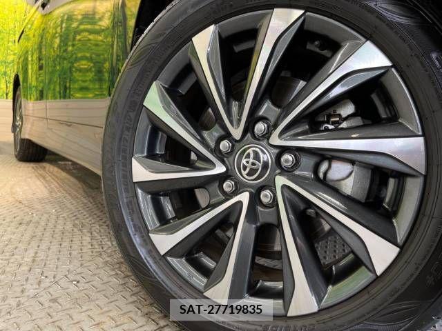 Toyota VOXY 2023-10 289031-14