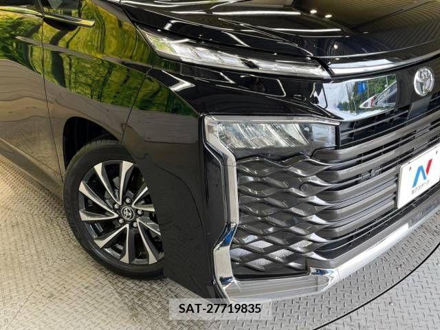 Toyota VOXY 2023-10 289031-13