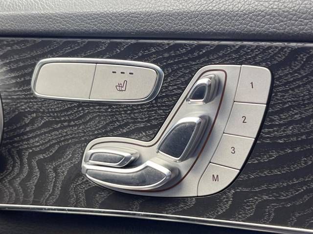 Mercedes Benz C-CLASS 2019-03 189365-7