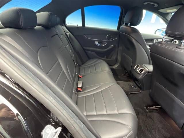 Mercedes Benz C-CLASS 2019-03 189365-9