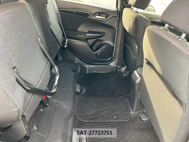 Honda FIT HYBRID 2013-11 269666-18