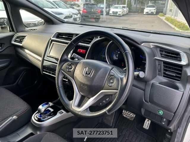 Honda FIT HYBRID 2013-11 269666-16