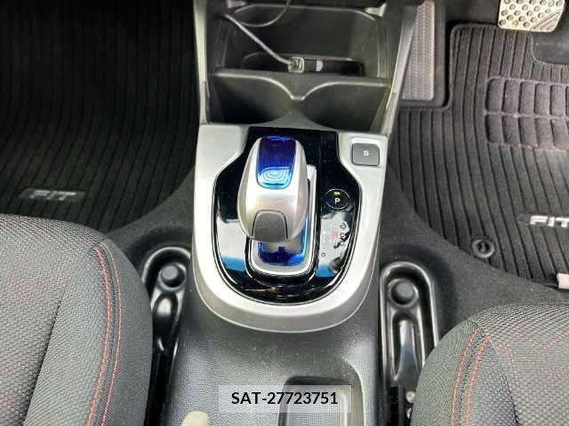 Honda FIT HYBRID 2013-11 269666-8