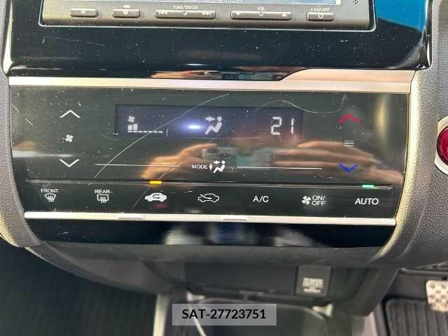 Honda FIT HYBRID 2013-11 269666-6