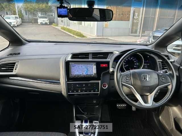 Honda FIT HYBRID 2013-11 269666-1