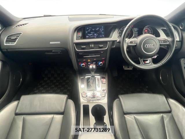 Audi S5 2013-05 261403-1