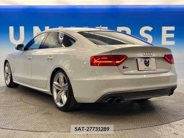Audi S5 2013-05 261403-17