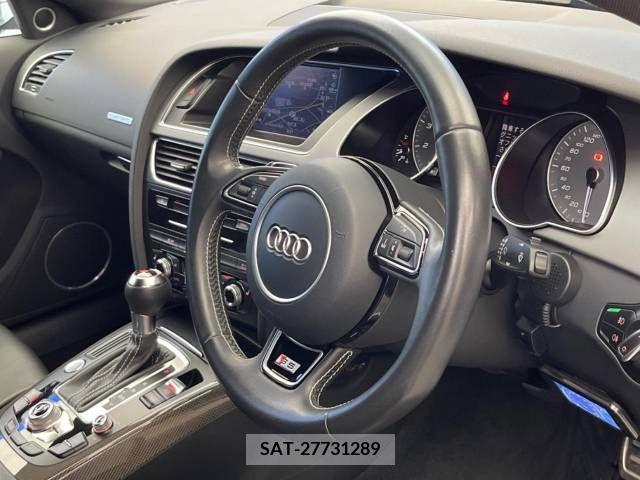 Audi S5 2013-05 261403-13