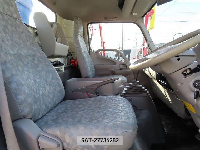 Hino DUTRO 2011-02 221962-5