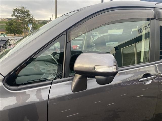 Toyota VOXY 2011-02 188285-10