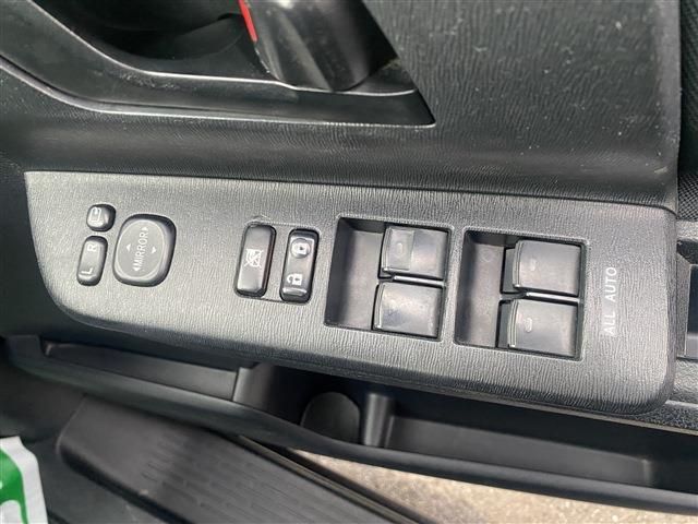Toyota VOXY 2011-02 188285-20