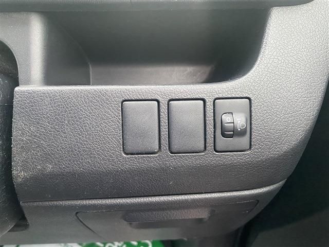 Toyota VOXY 2011-02 188285-19