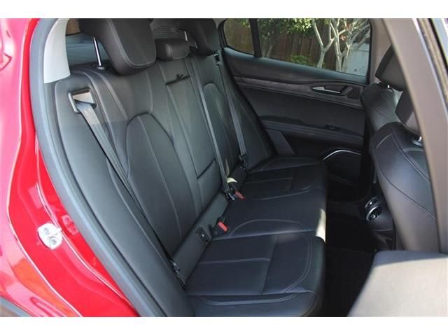 ALFA ROMEO STELVIO 2019-05 19143-11