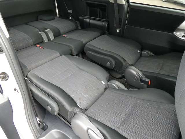 Toyota VOXY 2010-06 22824-15