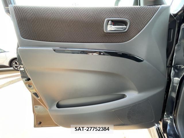 Nissan ROOX 2013-03 388540-11