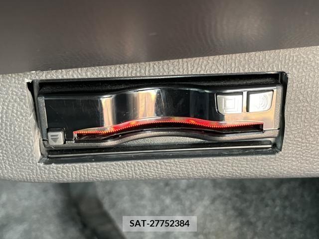 Nissan ROOX 2013-03 388540-25