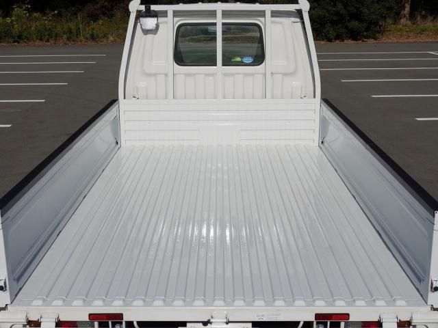 Mazda BONGO TRUCK 2018-10 182583-4