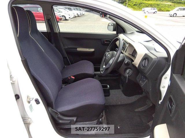 Mazda CAROL 2019-05 305298-5