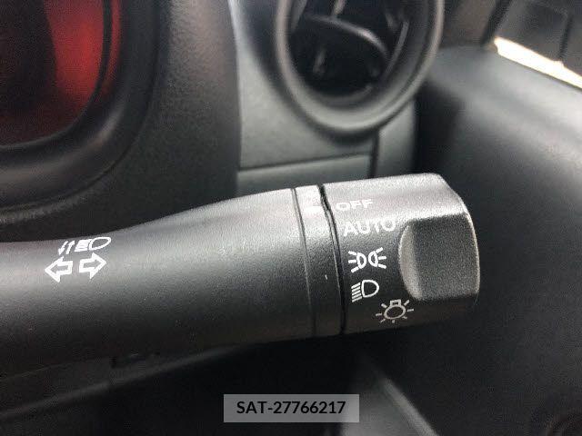 Nissan MARCH 2013-10 276239-11