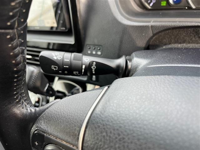 Toyota ESQUIRE 2016-05 194853-19