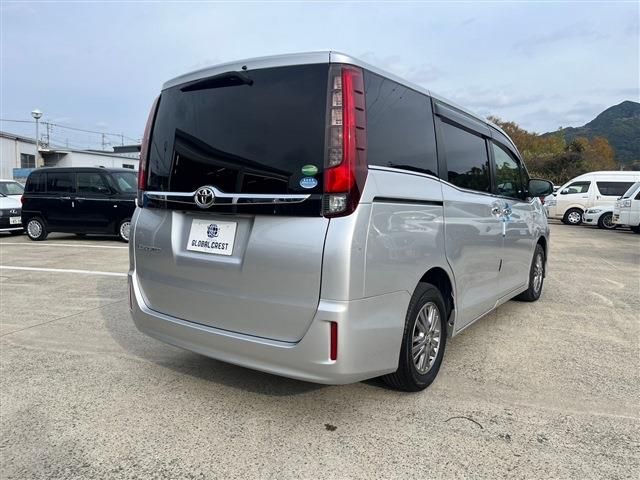 Toyota ESQUIRE 2016-05 194853-14