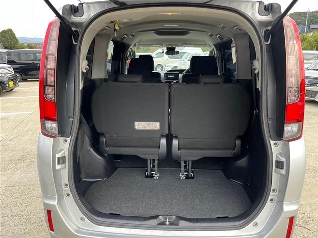 Toyota ESQUIRE 2016-05 194853-5