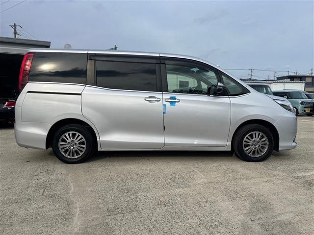 Toyota ESQUIRE 2016-05 194853-9