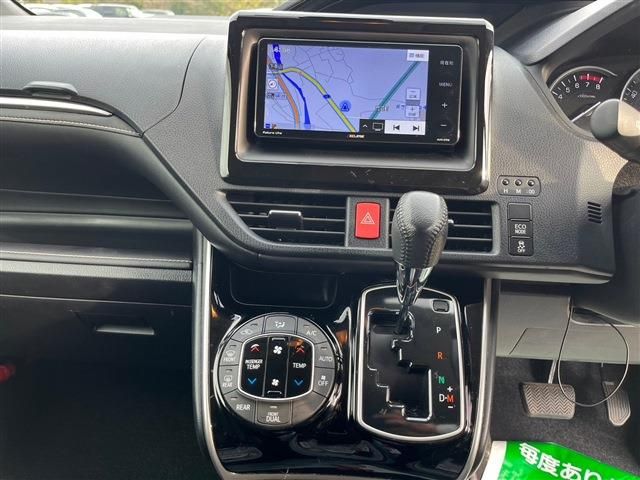 Toyota ESQUIRE 2016-05 194853-24