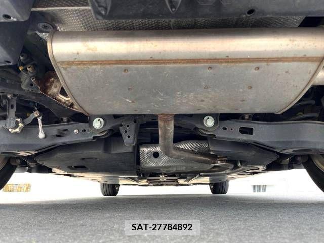 Toyota PRIUS 2017-06 330610-19