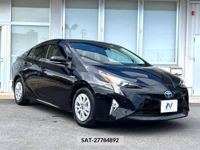 Toyota PRIUS 2017-06 330610-16