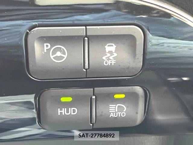 Toyota PRIUS 2017-06 330610-6