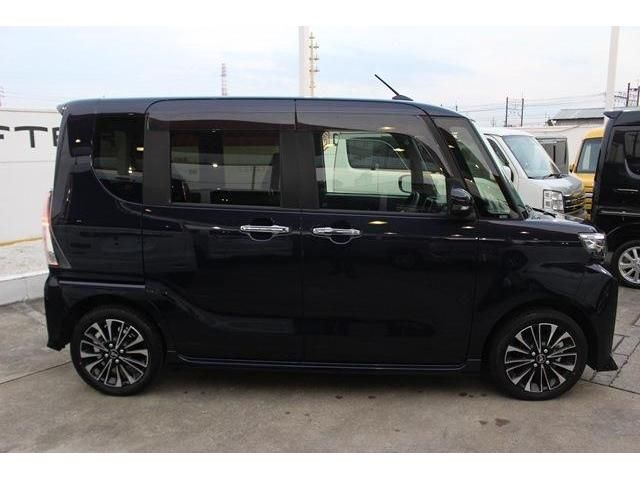 Daihatsu TANTO CUSTOM 2023-01 18987-6