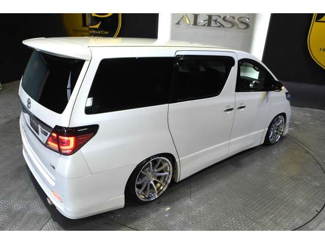 Toyota ALPHARD 2012-04 8108-1