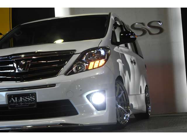 Toyota ALPHARD 2012-04 8108-9