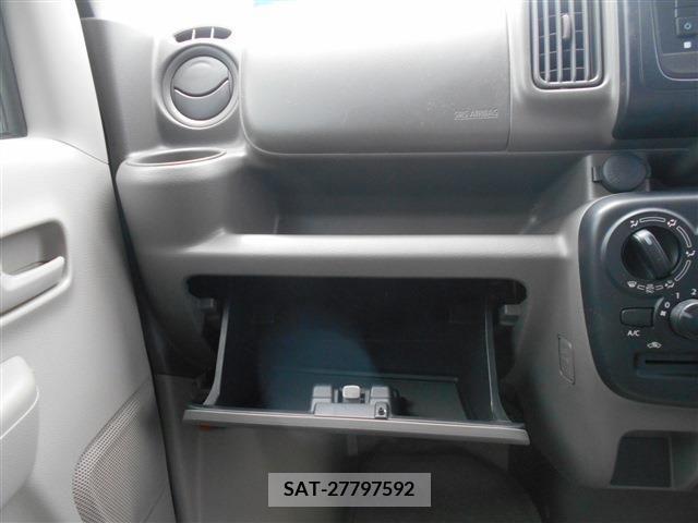 Suzuki EVERY 2015-04 385520-19