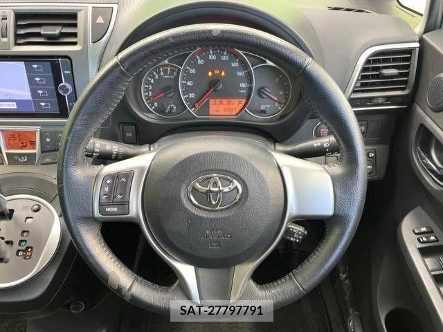 Toyota RACTIS 2014-02 313641-11