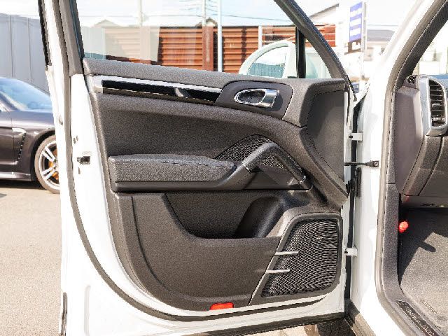 Porsche CAYENNE 2016-12 4471-20
