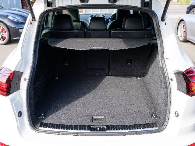 Porsche CAYENNE 2016-12 4471-6