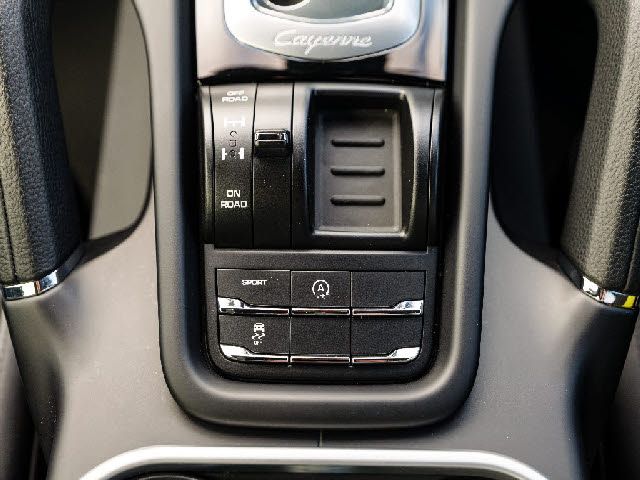 Porsche CAYENNE 2016-12 4471-11